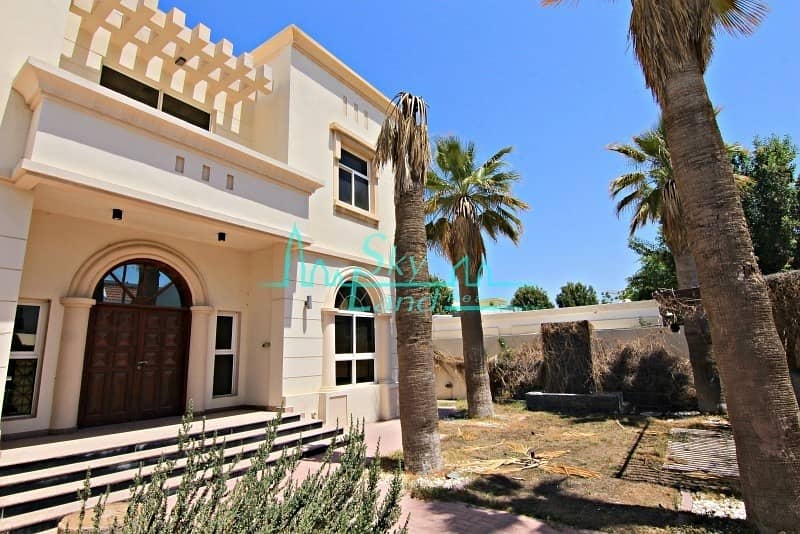 Spacious 5 Bed Independent Villa With Garden