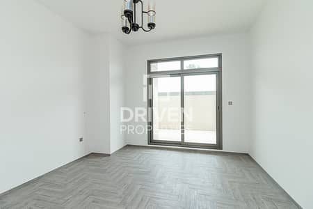 Huge Layout 1 Bedroom Apt with Pool View Huge Layout 1 Bedroom Apt with Pool View