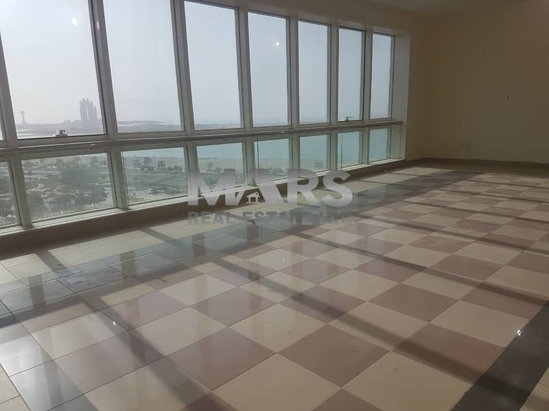 Gorgeous 3 + Maids Room  Apartment in Corniche
