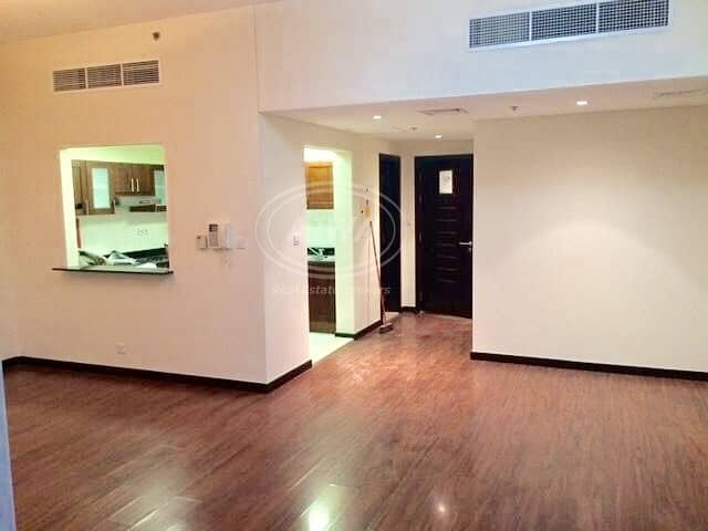 Huge & Beautiful 1 Bedroom In Green Lakes S1- JLT Huge & Beautiful 1 Bedroom In Green Lakes S1- JLT