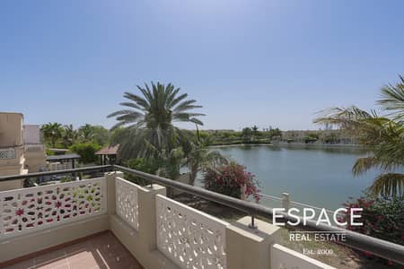 Unique Villa - 5 Beds- Tranquil Lake View Unique Villa - 5 Beds- Tranquil Lake View