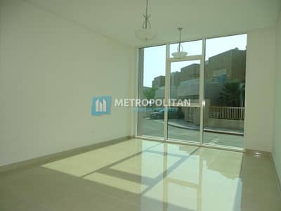 3BR Aprt. w/ Maid's Room & Fitted Kitchen 3BR Aprt. w/ Maid's Room & Fitted Kitchen