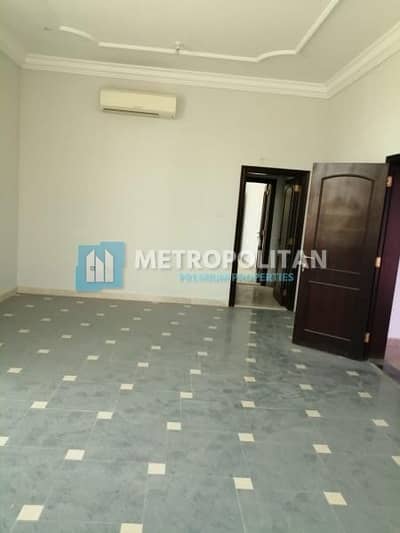 Ready / Huge 6BR Villa w/ 2 Majlis / 230K Ready / Huge 6BR Villa w/ 2 Majlis / 230K