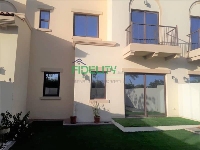 Direct From Owner/Single Row Type 3M/ Landscaped Garden Direct From Owner/Single Row Type 3M/ Landscaped Garden