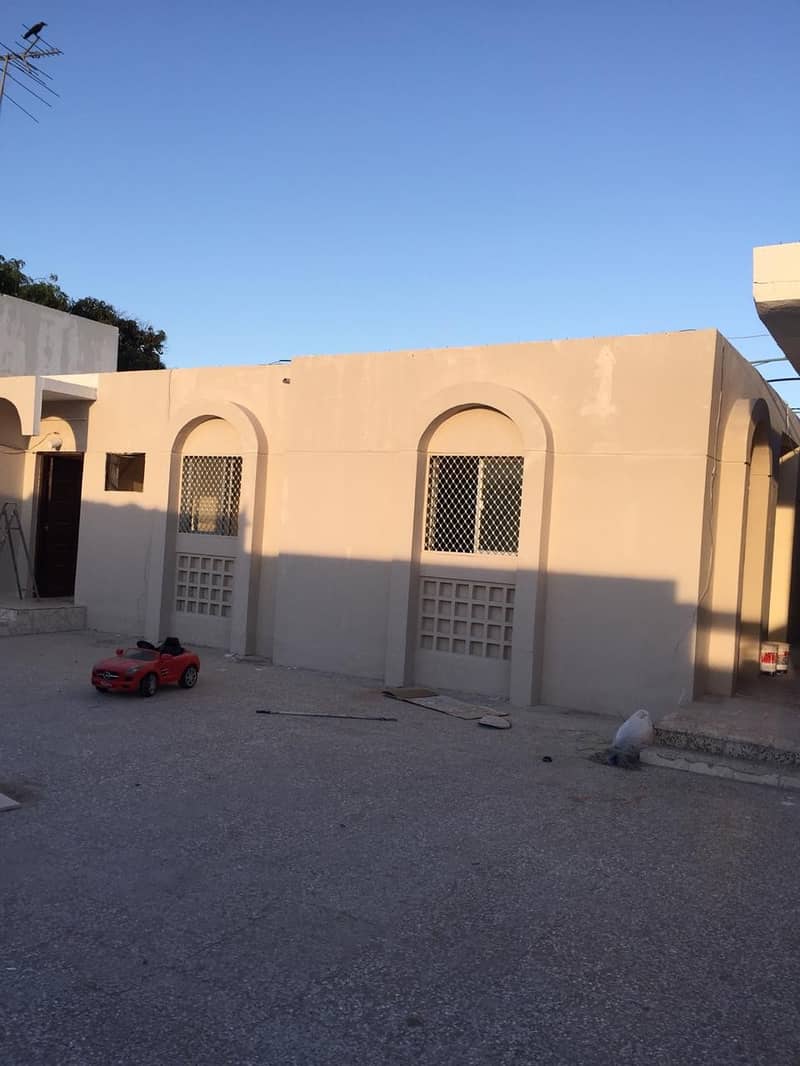 GRAB THE DEAL VILLA FOR RENT IN AL MUSHERIF AJMAN 3 BEDROOM HALL WITH HOSH JUST 45K YEARLY 2 PAYMENTS