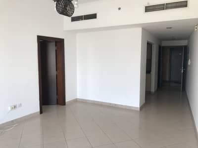 ROUNDABOUT VIEW | SPACIOUS | LOW FLOOR ROUNDABOUT VIEW | SPACIOUS | LOW FLOOR
