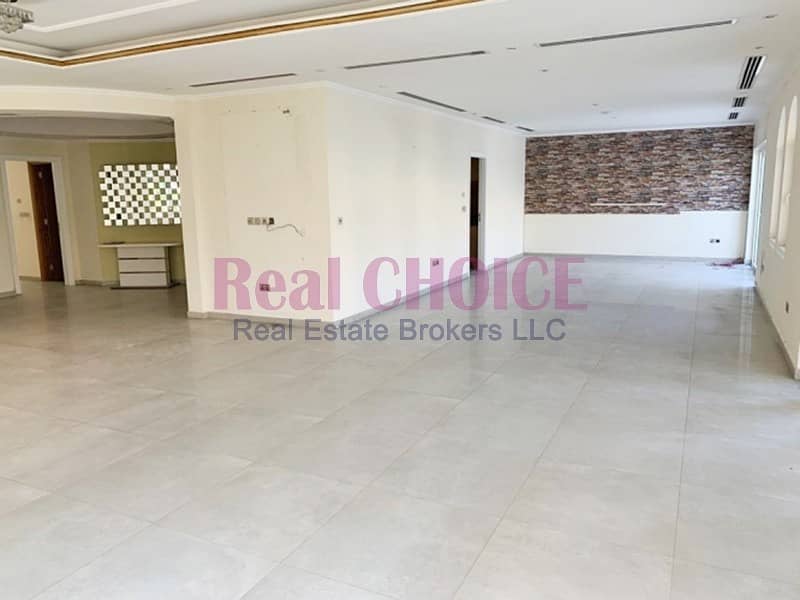 Large 5BR Regional Villa With Private Pool Large 5BR Regional Villa With Private Pool