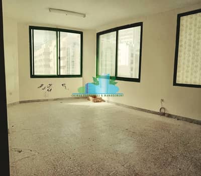 Charming 2 bhk waiting for you and make it your Home. Charming 2 bhk waiting for you and make it your Home.
