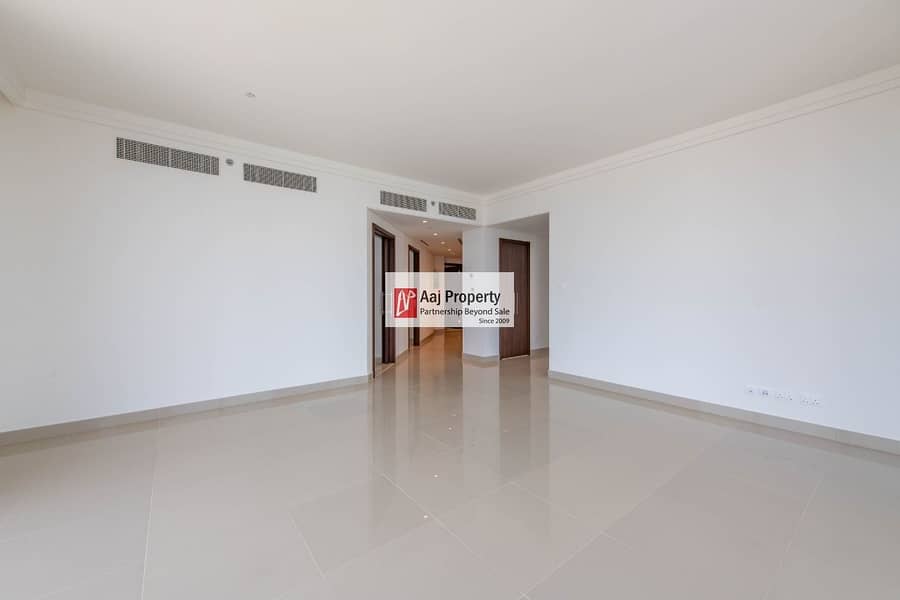 3 Downtown No 1.2BR Unit.  Fall in love with this sensational contemporary apartment