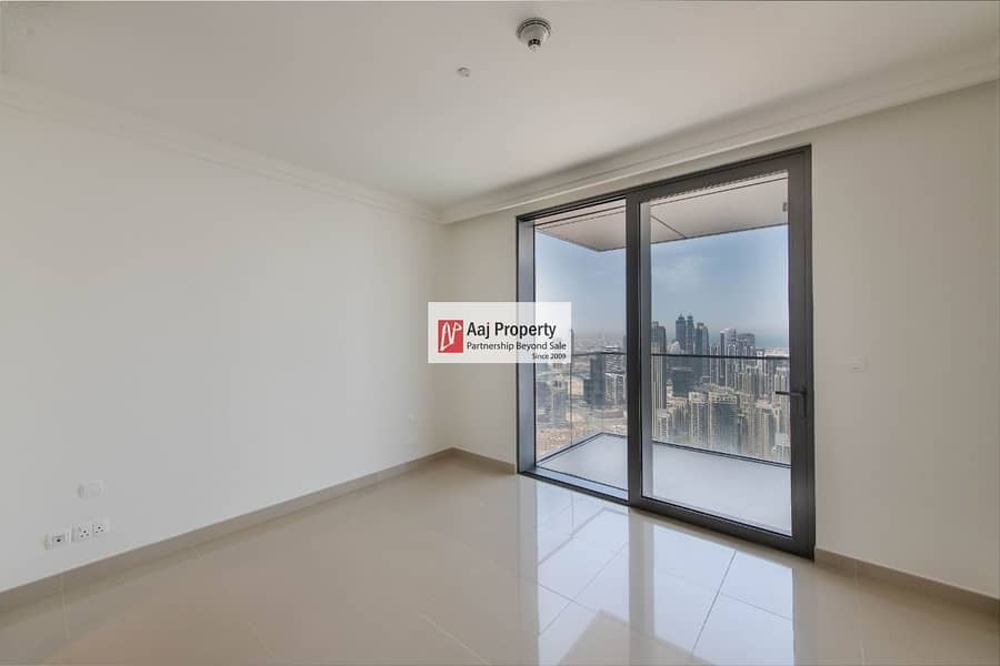 42 Downtown No 1.2BR Unit.  Fall in love with this sensational contemporary apartment