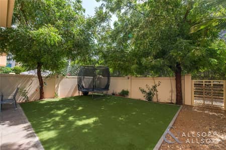 4 Beds | Landscapred Garden | Immaculate 4 Beds | Landscapred Garden | Immaculate
