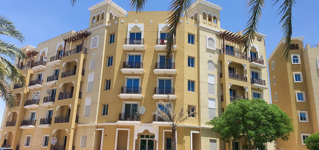 INTERNATIONAL CITY EMIRATES CLUSTER  ONE BED ROOM FOR RENT NEAT & CLEAN  WITH BALCONY  ONLY 28,000 YEARLY
