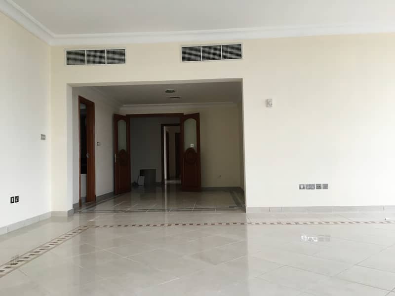 位于阿尔马塔尔，部落综合住宅区 3 卧室的顶楼公寓 130000 AED - 4600465