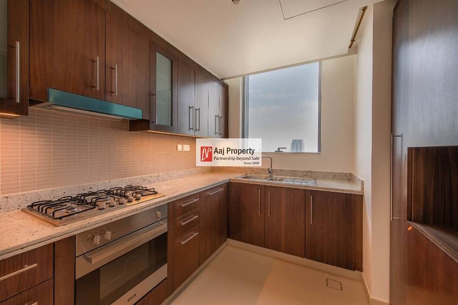 38 Downtown No 1.2BR Unit.  Fall in love with this sensational contemporary apartment