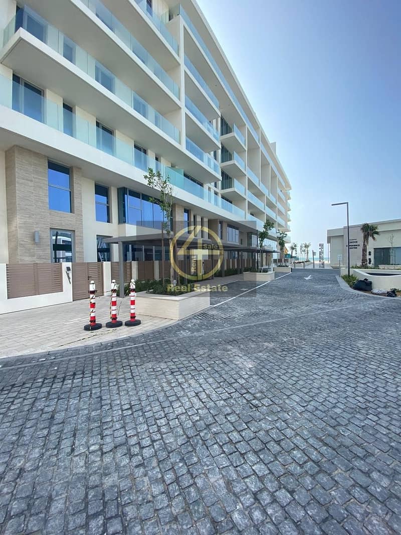 A luxurious | high end living in lovely community A luxurious | high end living in lovely community