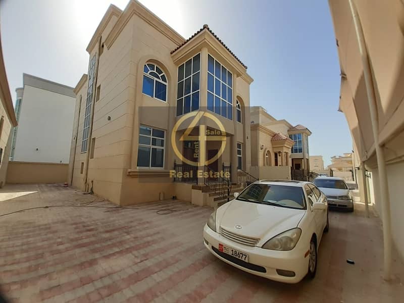 Luxury 5BR Villa Maid's + Driver's in Khalifa A