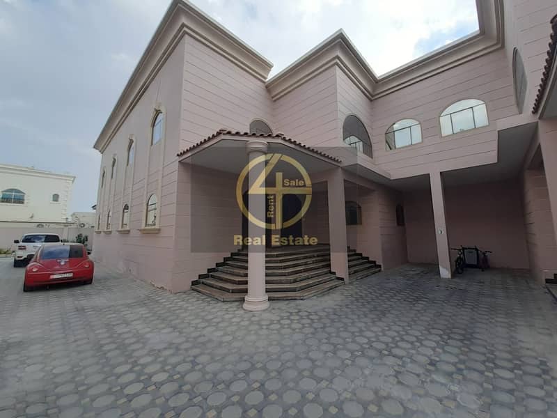 Perfect Amazing 4 BR Villa with separate Majlis