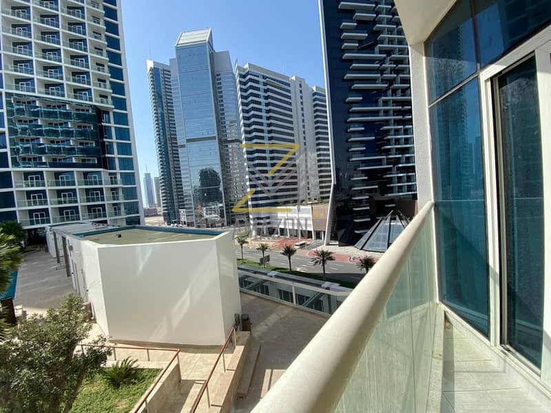 Amazing Sea View / Guaranteed ROI 8% / Walking distance BurjKhalifa / Daman Maison Prive Amazing Sea View / Guaranteed ROI 8% / Walking distance BurjKhalifa / Daman Maison Prive