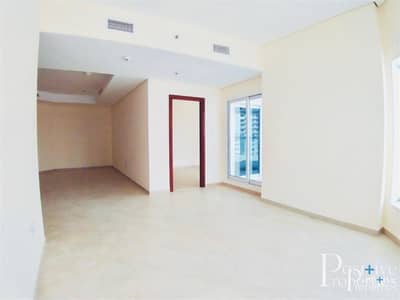 DEAL OF THE WEEK HUGE SIZE WITH LAKE VIEW IN GATE 2 DEAL OF THE WEEK HUGE SIZE WITH LAKE VIEW IN GATE 2