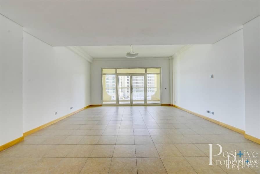 HUGE SIZE ONE BED ROOM APARTMENT IN PALM