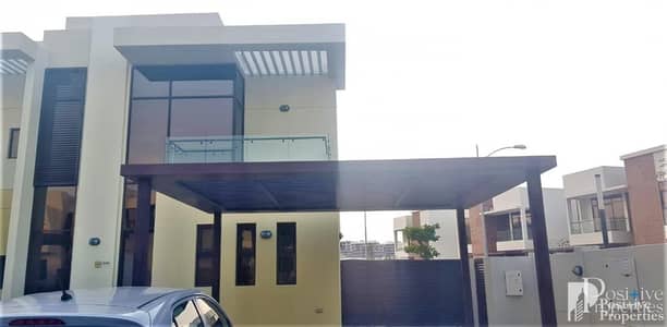 SINGLE ROW | TH-M | BIG CORNER PLOT | NEXT TO PARK SINGLE ROW | TH-M | BIG CORNER PLOT | NEXT TO PARK
