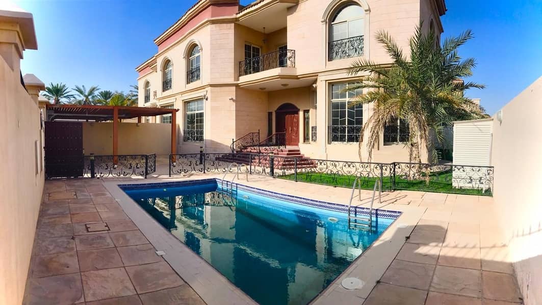 Excellent 5 bedroom plus maid independent villa with pvt pool and garden in Jumeirah 3 Excellent 5 bedroom plus maid independent villa with pvt pool and garden in Jumeirah 3