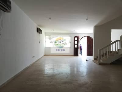 Large Villa with good finishing Large Villa with good finishing