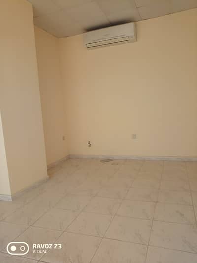 AVAILALE NOW RETAIL SHOP IN MUWAILEH SHARJAH FOR RENT 10000. . /. AVAILALE NOW RETAIL SHOP IN MUWAILEH SHARJAH FOR RENT 10000. . /.