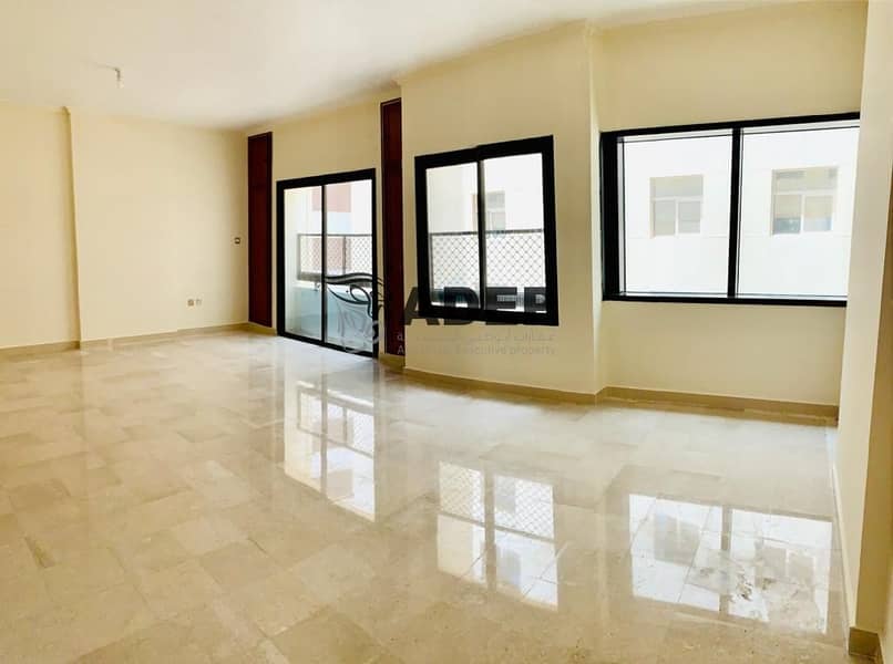 4BHK Limited Offer Available 4BHK Limited Offer Available