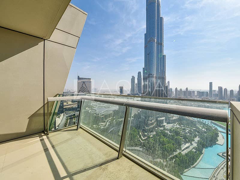 Incredible Burj Khalifa view | 3BR with Maids