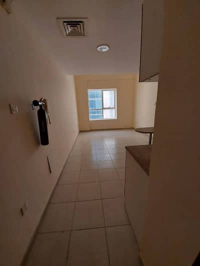 1 Bedroom Apartment for Rent in Garden City, Ajman - One bedroom apartment with open kitchen in garden city for rent at 15000 yearly 1 Bedroom Apartment for Rent in Garden City, Ajman - One bedroom apartment with open kitchen in garden city for rent at 15000 yearly
