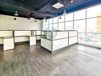 Great Opportunity Spacious Office + 2M/Free Great Opportunity Spacious Office + 2M/Free