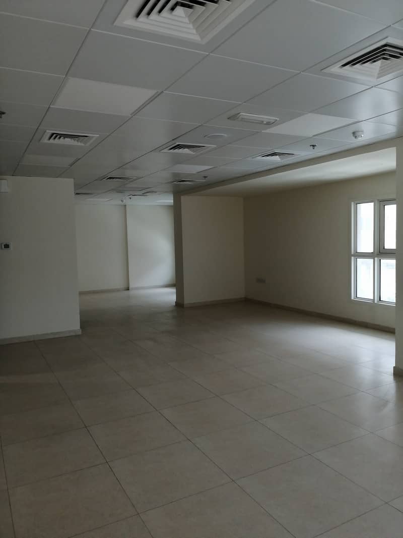 COMMERCIAL SPACIOUS  SHOP FOR RENT MUSSAFAH SHABIYA-09,NEAR SAFEER MALL
