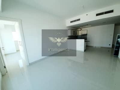 Vacant Spacious Corner Unit in Highfloor! Vacant Spacious Corner Unit in Highfloor!