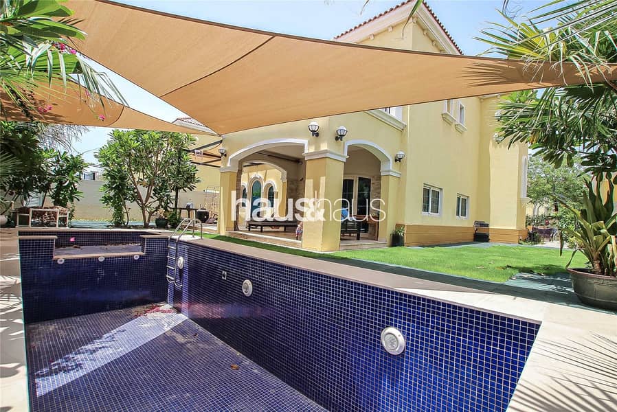 Internal Location | Large 3 Bed | Private Pool