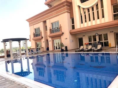 Vacant 1 BR with Pool & Gym | Large unit Vacant 1 BR with Pool & Gym | Large unit