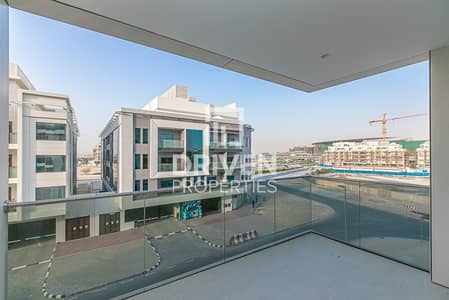 Excellent 3 Bed Apartment with Maid's Room Excellent 3 Bed Apartment with Maid's Room