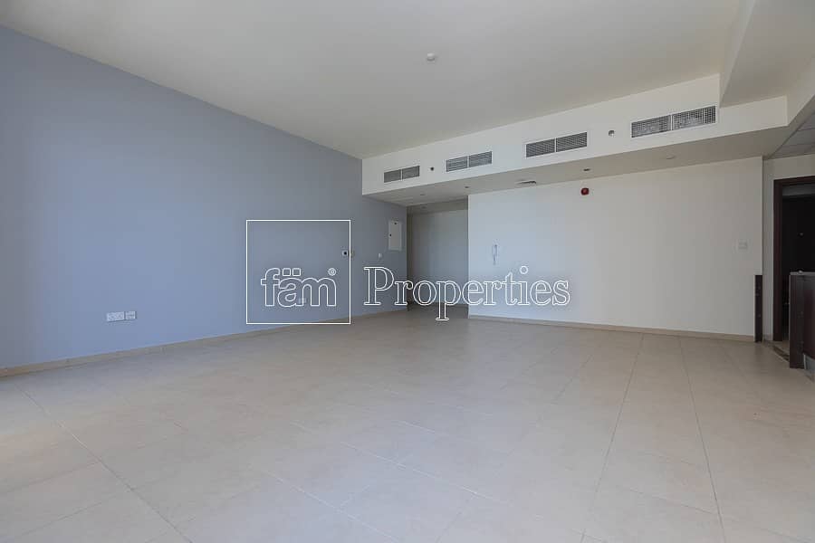 Large one bedroom with nice layout in Amwaj 4