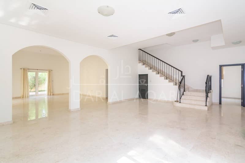 Beautiful 5BR with Swimming Pool | Near School Beautiful 5BR with Swimming Pool | Near School
