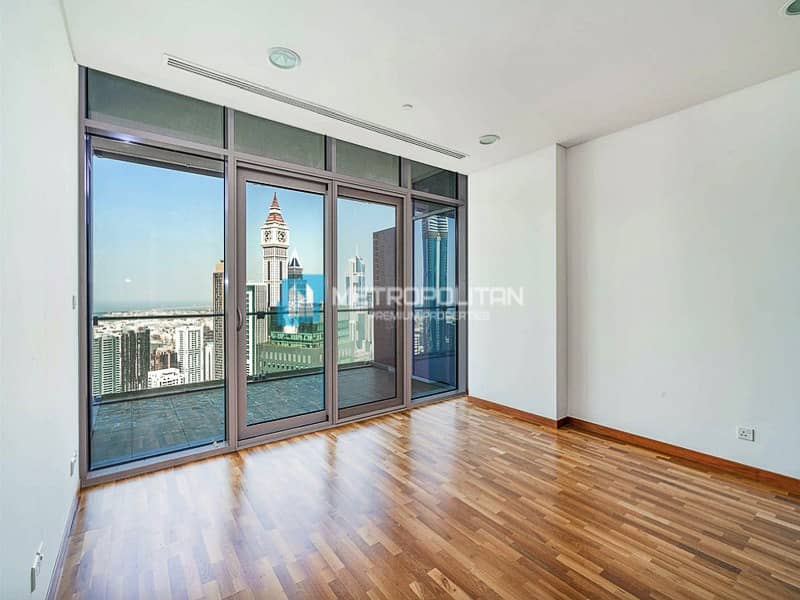 5 Very Bright W/ Stunning Views of DIFC | Tenanted!