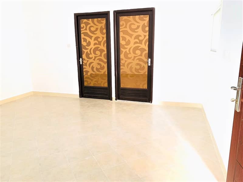 شقة في مركز محمد بن زايد،مدينة محمد بن زايد 1 غرفة 4000 درهم - 4600261