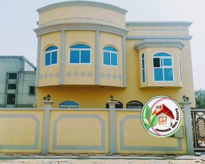 Luxury villa for sale with elegant interiors directly from the owner next to the main street Luxury villa for sale with elegant interiors directly from the owner next to the main street