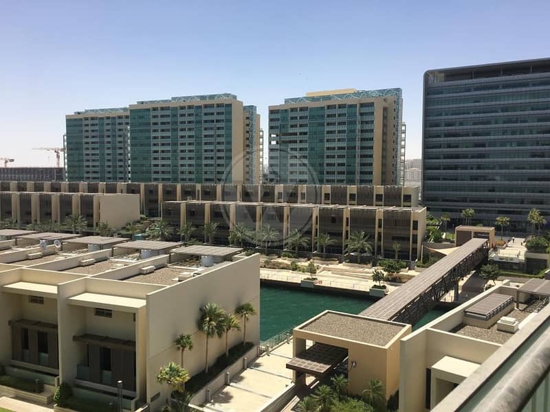 Fantastic unit for sale with sea and garden views Fantastic unit for sale with sea and garden views