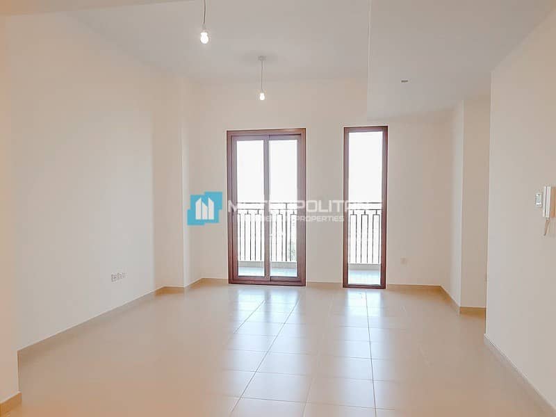 Newly Handover Unit |Bright and Spacious I 2 Beds