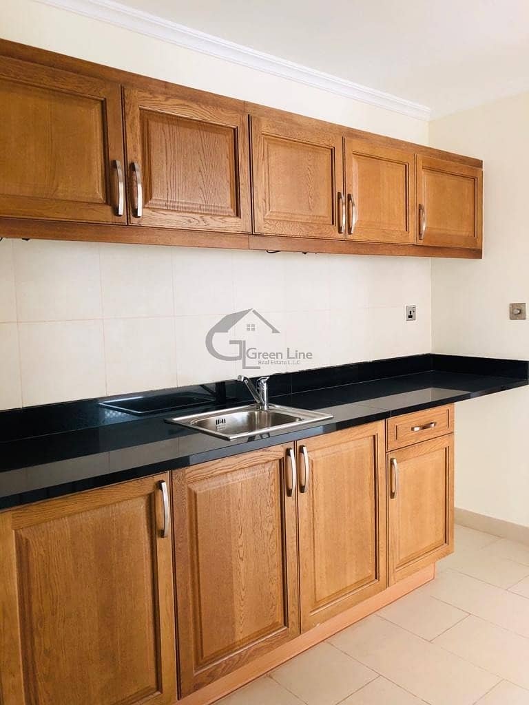 16 Corner 4 Bedrooms Maids with swimming pool in Jumeirah Park