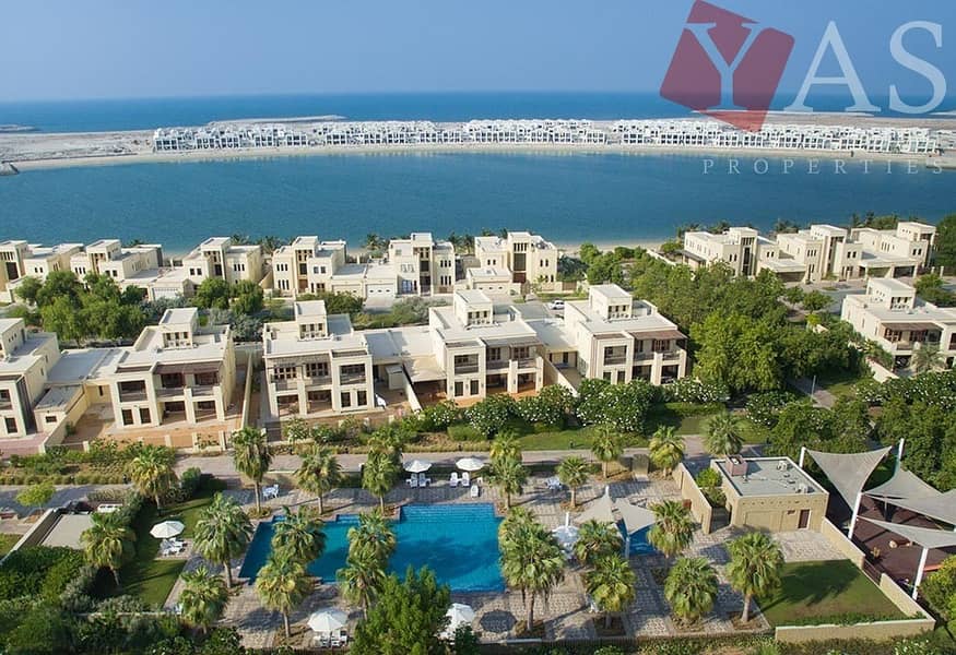 Excellent | 3BR Townhouse | For Sale in Granada Excellent | 3BR Townhouse | For Sale in Granada