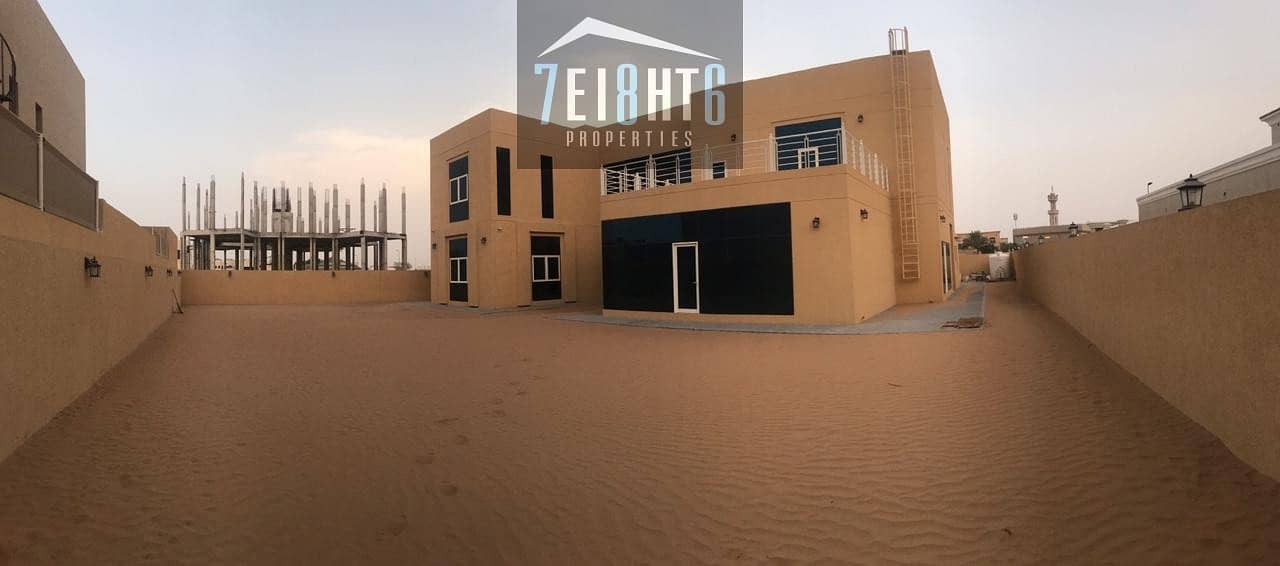 Exceptional value: 5 b/r beautifully presented independent villa + maids room + large stunning garden Exceptional value: 5 b/r beautifully presented independent villa + maids room + large stunning garden