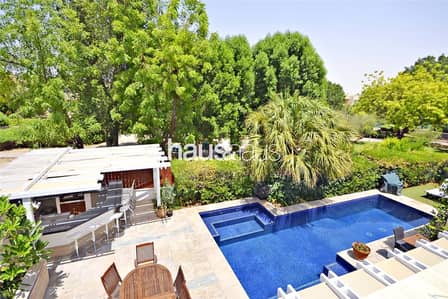 Lovely location | Near gate 4 | 5 bedrooms + Study Lovely location | Near gate 4 | 5 bedrooms + Study