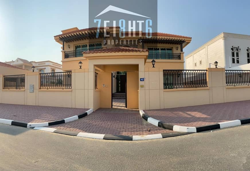 Beautifully presented: 5 b/r indep villa + maids room + landscaped garden for rent in Barsha South 1