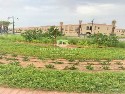 Single Row | Luxury Community | Central Location Single Row | Luxury Community | Central Location